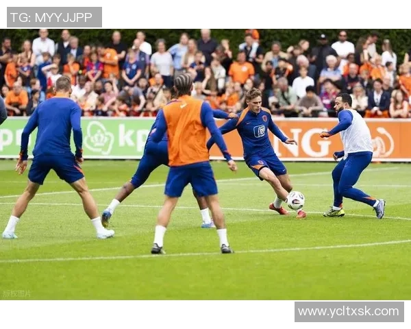 国外知名球星亲临现场观看激烈足球比赛氛围引发球迷热烈关注